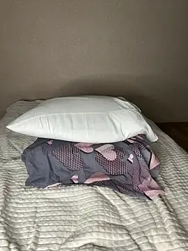 HelloAsh123 online show from February 1, 2026, 6:50 pm