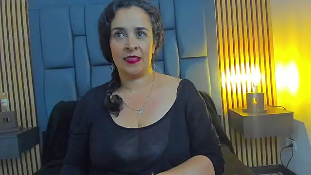 Angelic serenity online show from March 18, 2026, 7:39 pm