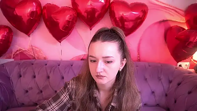 Snapshot of CyrenaLuxe chatting on February 11, 2026, 1:16 pm CyrenaLuxe online show from February 11, 2026, 1:16 pm