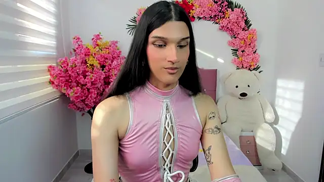 Snapshot of Bianca_baldwin_ chatting on December 19, 2025, 9:11 pm Bianca baldwin online show from December 19, 2025, 9:11 pm