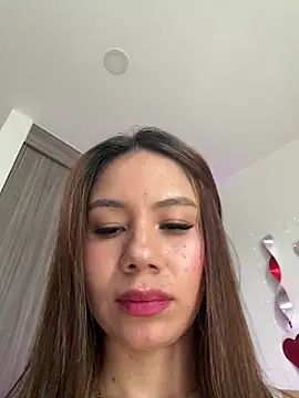 Tamaraserra online show from February 26, 2026, 5:23 pm