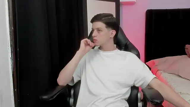 sebastamayo  online show from January 17, 2026, 9:03 am