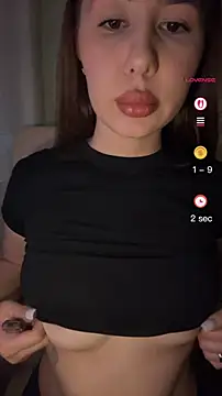 sparkbloomm online show from January 13, 2026, 1:22 am