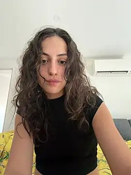 Snapshot of CoquineCharmeuse chatting on April 20, 2026, 1:14 pm CoquineCharmeuse online show from April 20, 2026, 1:14 pm