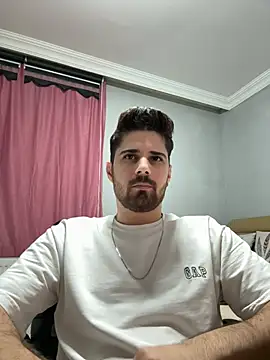 Snapshot of berke3424 chatting on February 15, 2026, 12:07 am berke3424 online show from February 15, 2026, 12:07 am