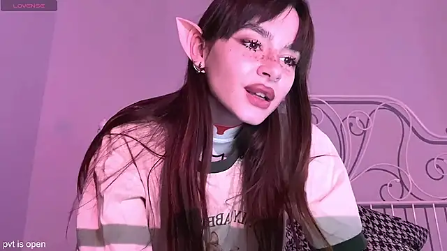 Snapshot of xx_lily chatting on December 16, 2025, 10:59 pm xx lily online show from December 16, 2025, 10:59 pm