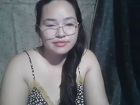 Snapshot of yummy_jyra02167 chatting on December 14, 2025, 7:51 pm yummy jyra02167 online show from December 14, 2025, 7:51 pm