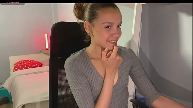Snapshot of Sunshineegirll chatting on June 26, 2026, 2:43 pm Sunshineegirll online show from June 26, 2026, 2:43 pm
