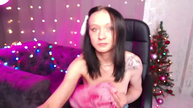 Snapshot of Monaa_monna chatting on December 20, 2025, 6:09 am Monaa monna online show from December 20, 2025, 6:09 am