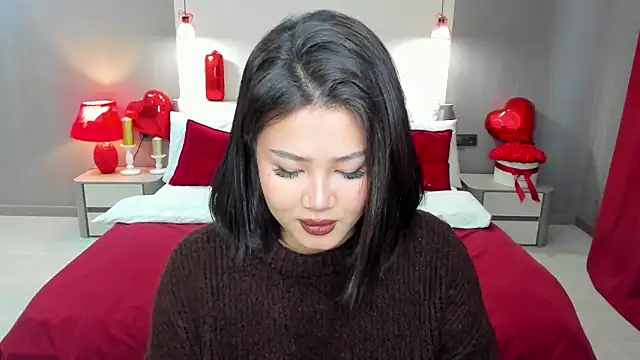 Snapshot of Brunette_Charm chatting on February 18, 2026, 11:17 am Brunette Charm online show from February 18, 2026, 11:17 am