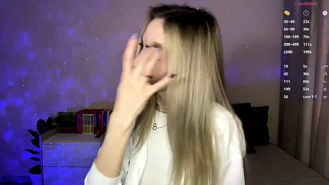 sun under skyy online show from March 18, 2026, 2:15 am