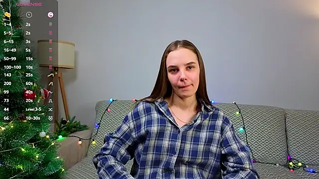 Snapshot of KarriVoisinet chatting on January 9, 2026, 11:02 am KarriVoisinet online show from January 9, 2026, 11:02 am