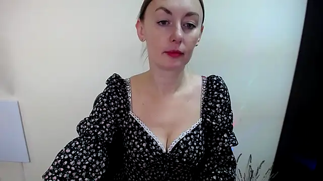 LiaSeass  online show from December 17, 2025, 9:04 am