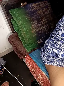 Snapshot of Desi_bhabhi299 chatting on December 22, 2025, 5:21 pm Desi bhabhi299 online show from December 22, 2025, 5:21 pm