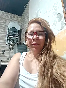 Snapshot of cari75 chatting on February 13, 2026, 7:43 pm cari75 online show from February 13, 2026, 7:43 pm