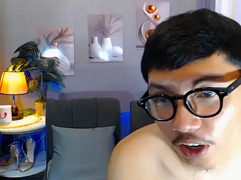 dylan hardfucker online show from April 11, 2026, 8:07 am