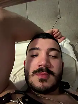 carloos593 online show from January 7, 2026, 6:21 pm