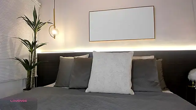 gabyvega1 online show from February 13, 2026, 11:39 am