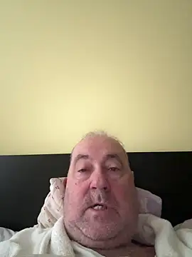 csikar online show from March 26, 2026, 6:08 am