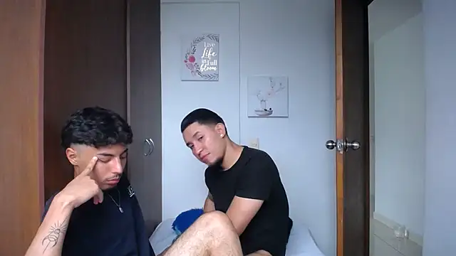 top jax1 online show from April 13, 2026, 10:37 pm