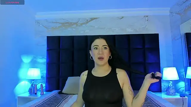 Snapshot of Victoria01_ chatting on January 14, 2026, 1:00 am Victoria01 online show from January 14, 2026, 1:00 am