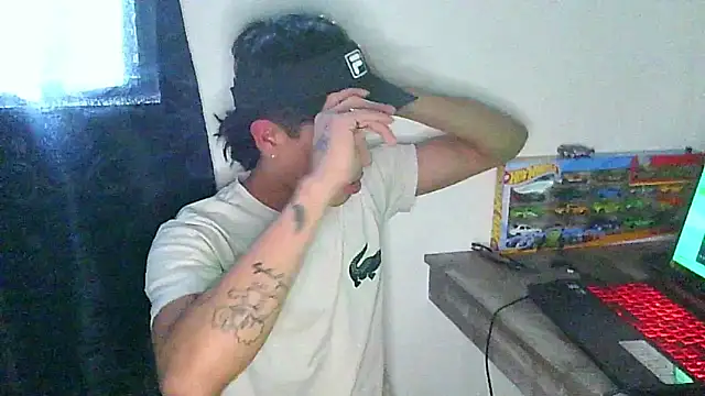 Snapshot of Glen_connor_11 chatting on December 20, 2025, 9:44 pm Glen connor 11 online show from December 20, 2025, 9:44 pm