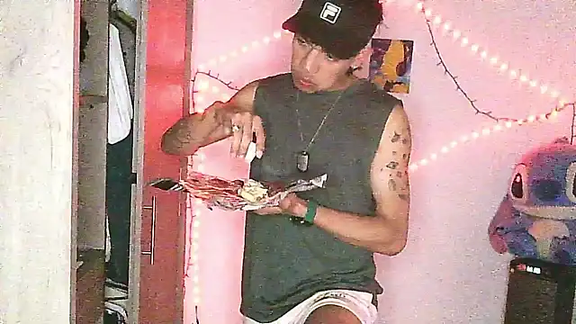 Snapshot of Glen_connor_11 chatting on January 12, 2026, 1:11 am Glen connor 11 online show from January 12, 2026, 1:11 am