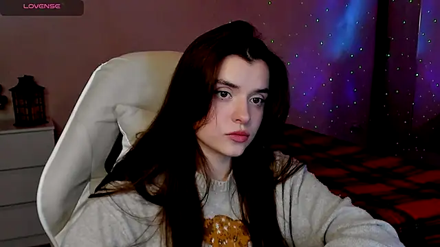  Valleria  online show from January 7, 2026, 7:27 pm