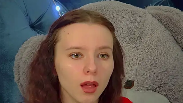 Snapshot of ArinaKubrick chatting on December 16, 2025, 4:56 pm ArinaKubrick online show from December 16, 2025, 4:56 pm