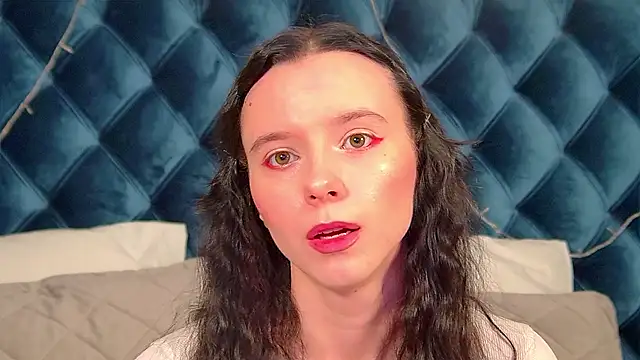 Snapshot of ArinaKubrick chatting on January 9, 2026, 4:10 pm ArinaKubrick online show from January 9, 2026, 4:10 pm