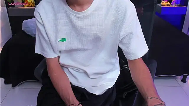 Snapshot of arcangel_harris chatting on April 11, 2026, 6:56 pm arcangel harris online show from April 11, 2026, 6:56 pm