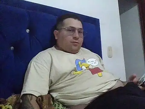 hammerwhite01 online show from March 3, 2026, 3:51 pm