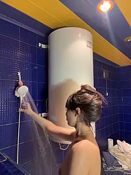 Snapshot of SilkyMira chatting on February 24, 2026, 10:08 pm SilkyMira online show from February 24, 2026, 10:08 pm