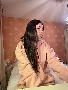 Snapshot of SilkyMira chatting on March 1, 2026, 7:49 pm SilkyMira online show from March 1, 2026, 7:49 pm