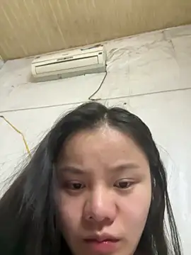 leo-kitty online show from February 11, 2026, 2:22 pm