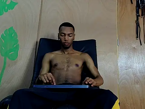 Snapshot of Higger_dick chatting on December 20, 2025, 12:56 pm Higger dick online show from December 20, 2025, 12:56 pm