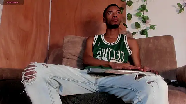 Snapshot of Higger_dick chatting on January 14, 2026, 1:06 pm Higger dick online show from January 14, 2026, 1:06 pm