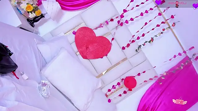 Silvanna-Casstro online show from February 25, 2026, 11:42 am