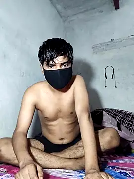 realcouple71 online show from February 10, 2026, 1:15 pm