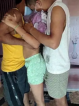 realcouple71 online show from June 16, 2026, 6:27 am