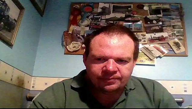 mrhardcock12 online show from February 18, 2026, 3:19 pm