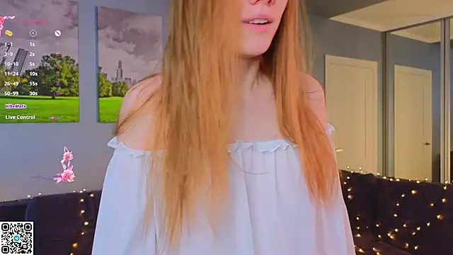 Snapshot of DivaViera chatting on January 14, 2026, 11:49 am DivaViera online show from January 14, 2026, 11:49 am