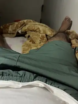 Snapshot of Night_outcam chatting on January 5, 2026, 6:55 pm Night outcam online show from January 5, 2026, 6:55 pm