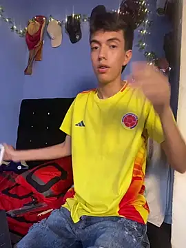 Juan Gomezz26 online show from March 26, 2026, 10:48 pm