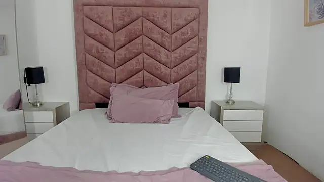 Scarlett  Noir online show from January 15, 2026, 10:13 pm