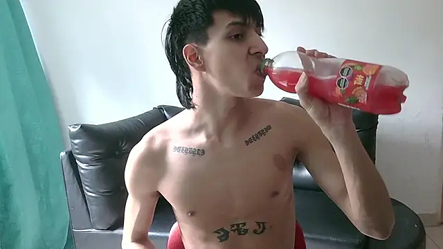 Snapshot of SebasT-sex chatting on May 4, 2026, 5:09 pm SebasT-sex online show from May 4, 2026, 5:09 pm
