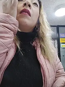 DanaMontana online show from April 16, 2026, 7:14 pm