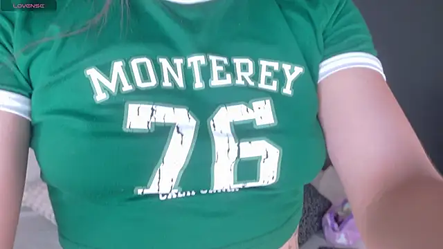 Snapshot of Miia_Anderson chatting on February 12, 2026, 8:15 pm Miia Anderson online show from February 12, 2026, 8:15 pm