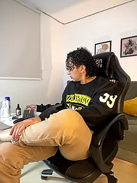 Snapshot of Jay_Taylor chatting on January 11, 2026, 10:37 pm Jay Taylor online show from January 11, 2026, 10:37 pm