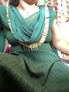 cute mahi001 online show from June 1, 2026, 5:42 am